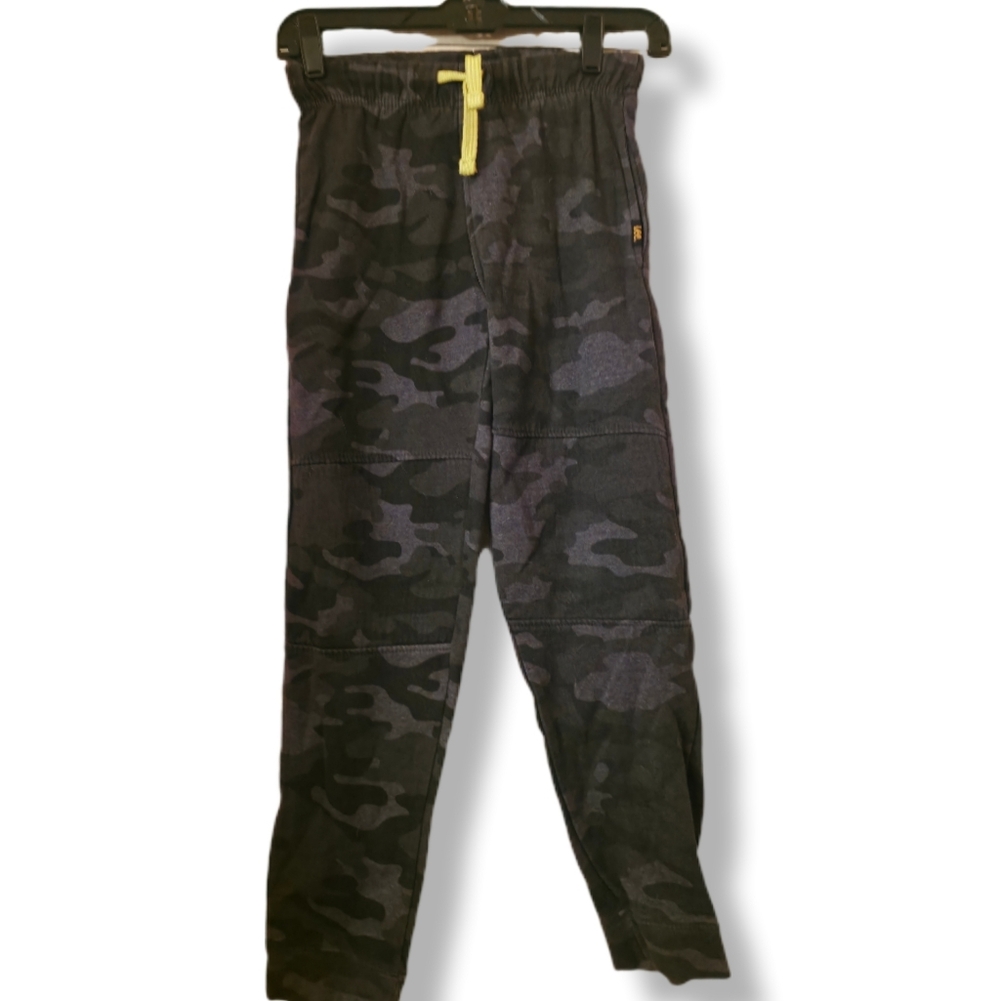 Boys Size M 10/12 Grey Camo Athleisure Lounge Sweatpants